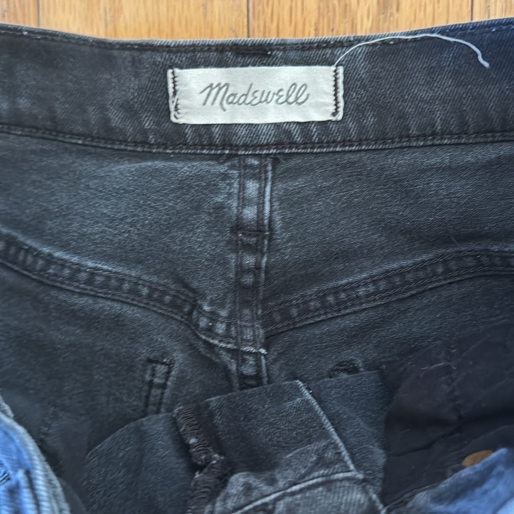 Madewell | Black Denim | High Rise Shorts | size 26 | raw hem | distressed - Picture 3 of 5